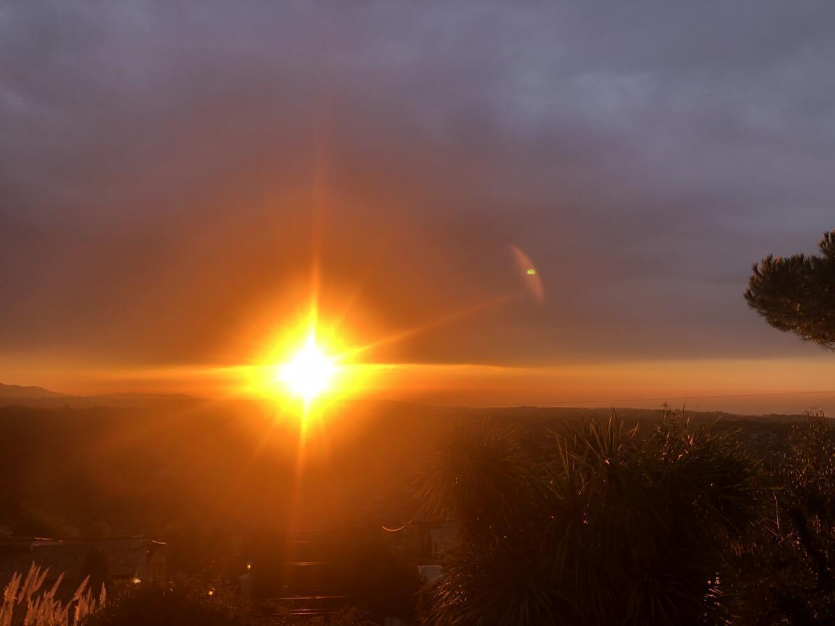 "Aux Balcons Du Riou" Avec Vue Mer 180 Degres Vence Exterior photo